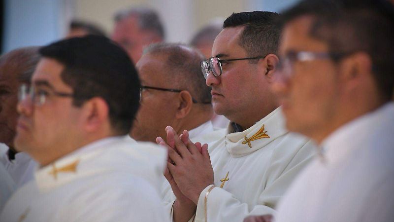 Renuevan votos de 130 sacerdotes de la Arquidiócesis de Xalapa